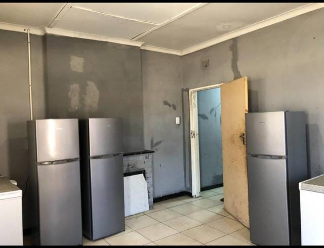 16 BEDROOM FREEHOLD FOR SALE IN INGAGANE